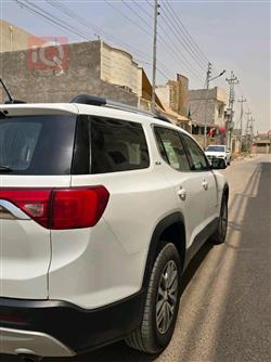 GMC Acadia